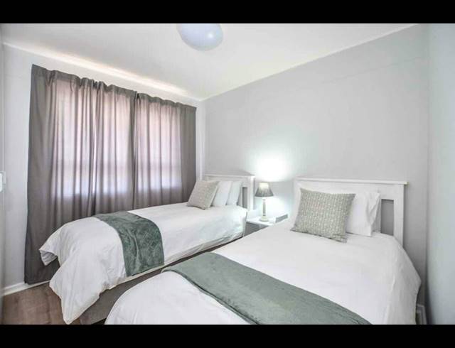 3 bed property to rent in TABLE VIEW